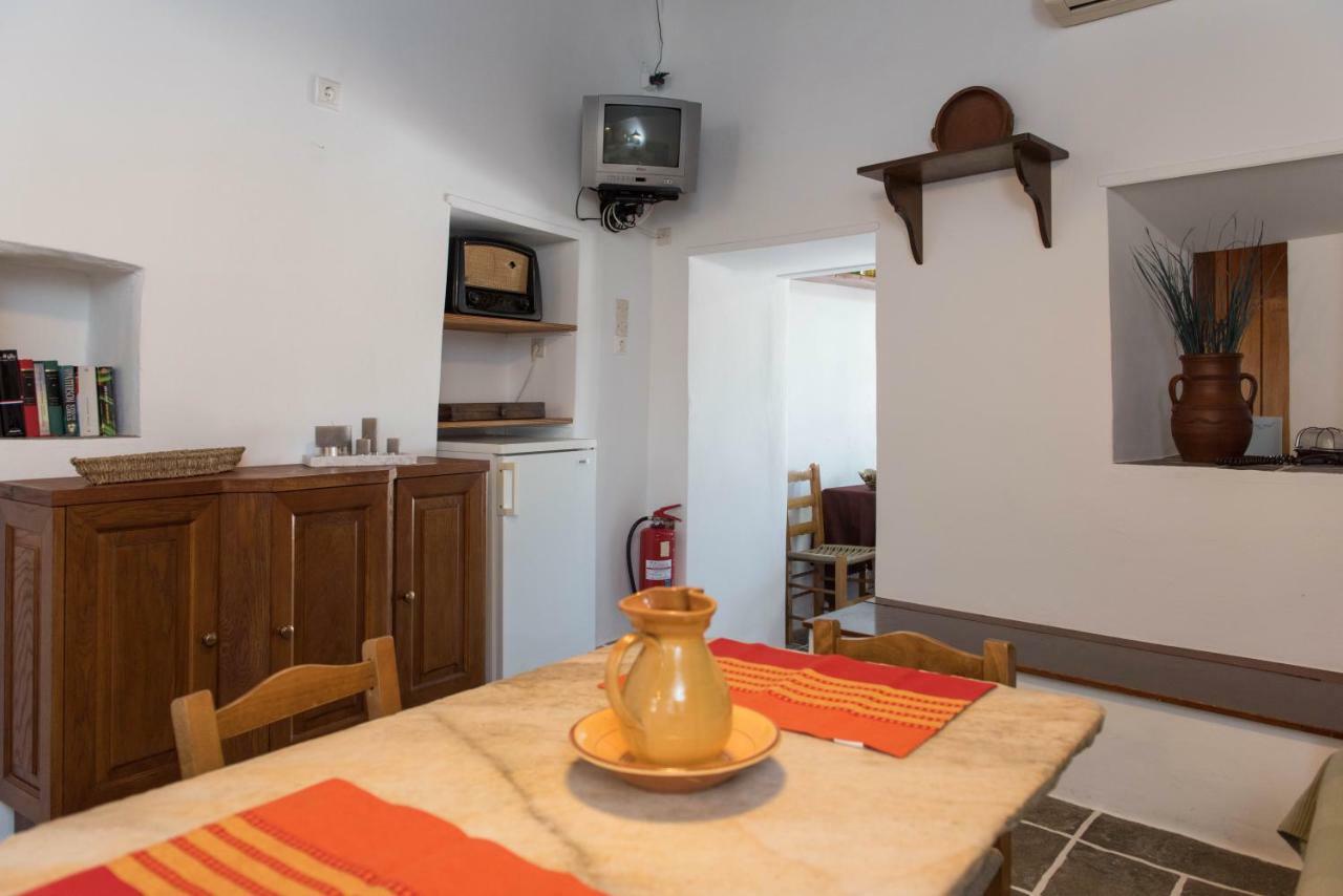 Aris & Maria Houses Kastron  Экстерьер фото